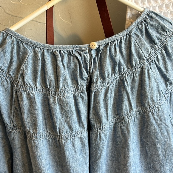 Madewell Denim/chambray top medium NWOT - Picture 8 of 10